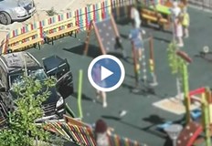 Колата е потрошила оградата и е спряла на сантиметри от