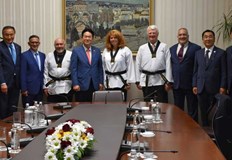 Вицепрезидентът на Република България Илияна Йотова получи 8 и почетен дан