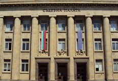 Изгорял е лек автомобил марка Мицубиши модел Паджеро спорт щети са