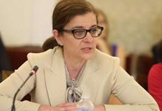 Външният министър Теодора Генчовска обясни че не е подписвала нотата