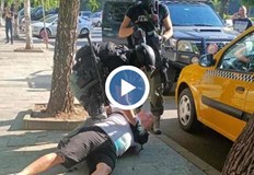 Задържани са над 10 човекаСпециализирана полицейска акция по разбиването на