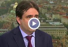 МОН Агенцията за бежанците и КЕВР също са били мишени