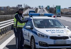 За да избегне проверката той предложил подкуп на полицаите с