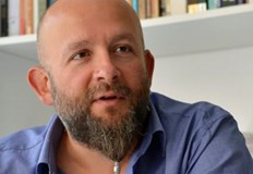 Ако не пляснеш нахалниците през ръцете какво друго да се