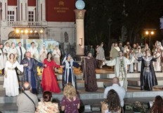 Летният фестивал Сцена под звездите ще се проведе в периода