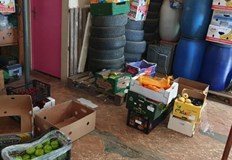 Служители от Икономическа полиция СДВР предотвратиха продажбата на над 1300 кг хранителни
