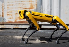 Spot може да ги влачи до безопасно място където да