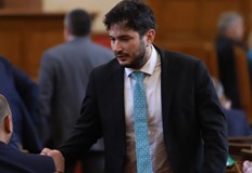 Това е шестият народен представител който напуска групата на ИТНДепутатът
