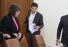 Коалицията обсъди актуализацията на бюджета и плана за възстановяванеДо късно