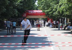 Близо 100 деца и младежи се включиха в надпревара с