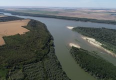 Територията е в землището на село Ветрен община СилистраОбявена е