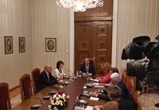 Първата среща която бе предвидена да е с Продължаваме промяната