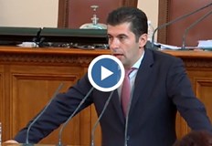 Премиерът говори от трибуната на парламента Нима оставката на Никола Минчев