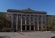 Подсъдимият е осъден да заплати на всяка от двете си