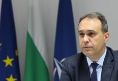 Министърът на отбраната Драгомир Заков заяви че няма информация България
