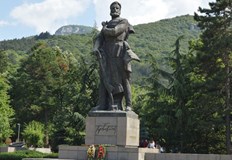 Почести заря и сирени ще има в цялата странаБългария отбелязва