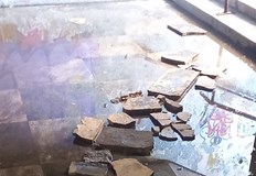 Подлезът пред бившия завод Петър Караминчев в Русе е