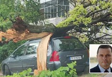 Бурята която премина тази сутрин през Русе hellip След малко ще се