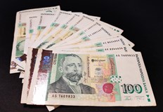 Генерали миньори и шефове вземат 1560 лева сега след 1