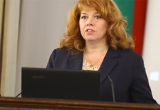 В българската политика едната ръка не знае какво прави другата Държавата