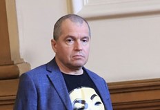 Истината е че това е лично решение на Кирил Петков