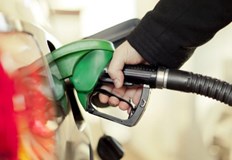 Точно преди година цената беше 2 13 леваСредната цена на дизеловото