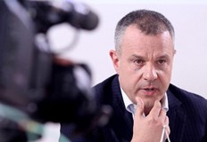 Настоящият директор призна че по време на мандата му БНТ