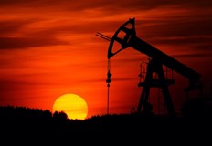 Това е най високата цена на нефта от месец мартЦената на