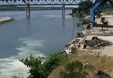Русенци сигнализираха за системно замърсяване на река Дунав От един от канализационните