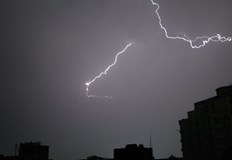 Мълния е причинила пожар в къща в село Трекляно КюстендилскоТова