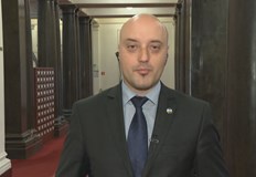 Депутатът от Демократична България не пожела да коментира хипотезата дали е