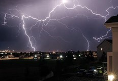 Жълт код за дъждове с гръмотевици е обявен за неделя