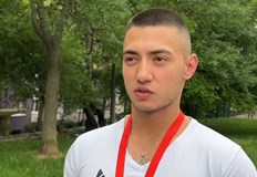 22 годишен младеж който страда от рядката Болест на Крон победи симптомите на