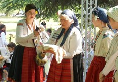 Изпълнителите от Народно читалище Просвета 1915 кв Долапите община Русе