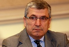 ББ и ГЕРБ легнаха на дъното Снишиха се Все едно