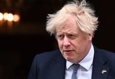 Според консерваторите премиера даде неверни показания в парламента за Партигейт Бунтарите в управляващата