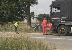 Възстановиха движението край Мидата Възстановено е движението по път I 5 Тръстеник