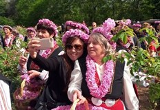 Изборът е богат от къща за гости на село