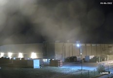 Камери засякоха ново изпускане на дим от Монтюпе Малко след полунощ на поставените