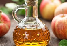 На ябълковия оцет отдавна се приписват отслабващи свойства Но как