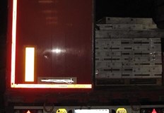 Мъжът и незаконните имигранти са задържани в ГПУ Ново