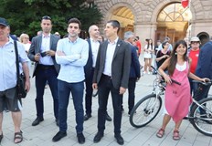 Протести в подкрепа и против правителството се готвят днес и