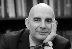 Публикуваме коментар на Петър Волгин пред за политиците в България Много