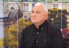 Аз не участвам в един и същи конкурс с Емил