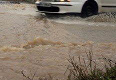 Лошото време и обилните валежи затрудниха движението и във Великотърновска област С