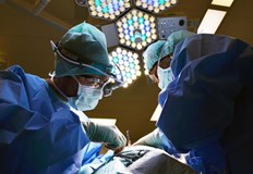 Лекарите от Клиниката по акушерство и гинекология към УМБАЛ Свети