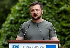 Украинският президент Володимир Зеленски приветства препоръката на Европейската комисия страната му