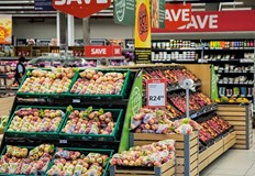 На месечна основа потребителските цени са нараснали с 0 7 на