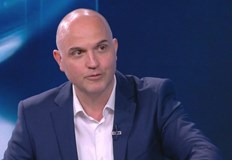 Оттеглих доверие от Караджов още на 17 февруари строители се