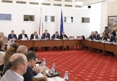 Комисията по енергетика в Народното събрание одобри на първо четене